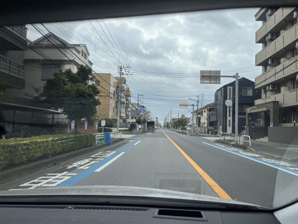 塩焼五丁目から妙典橋方面へ進む側道